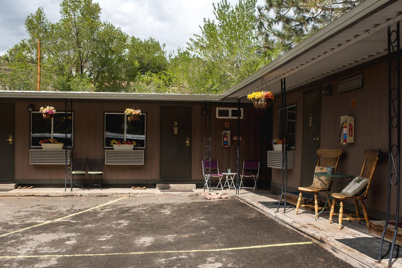 Cozy Mountain Motel Austin Εξωτερικό φωτογραφία